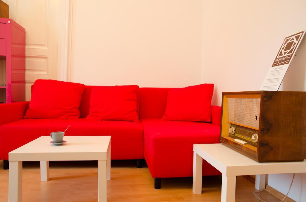 Little Bucharest Old Town Hostel Екстериор снимка