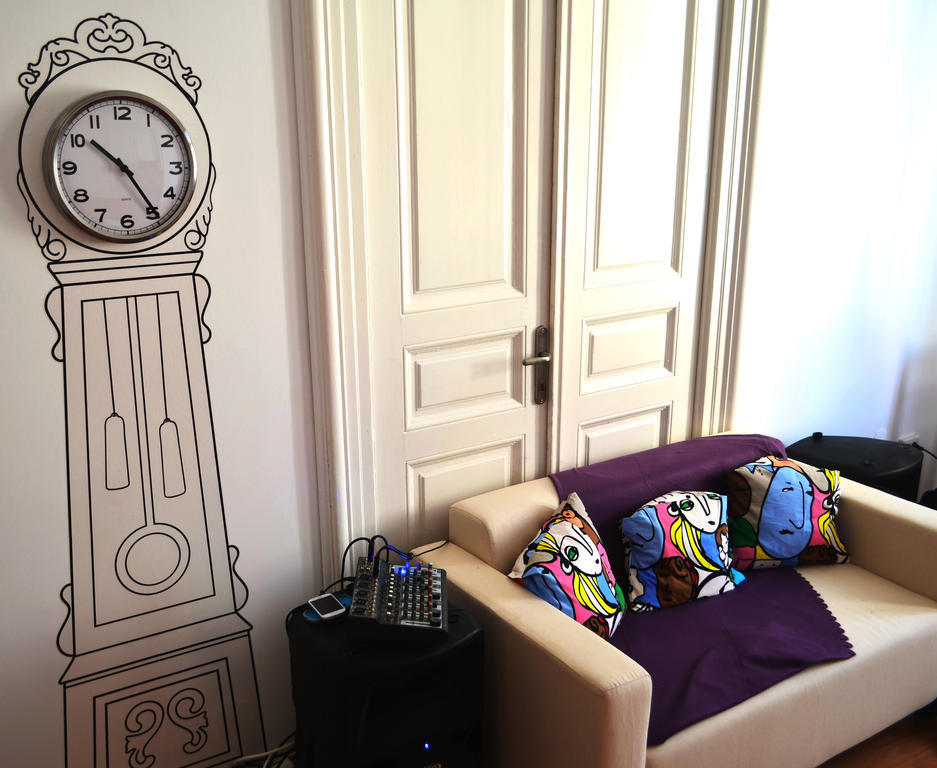 Little Bucharest Old Town Hostel Екстериор снимка