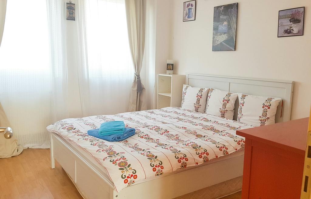 Little Bucharest Old Town Hostel Екстериор снимка