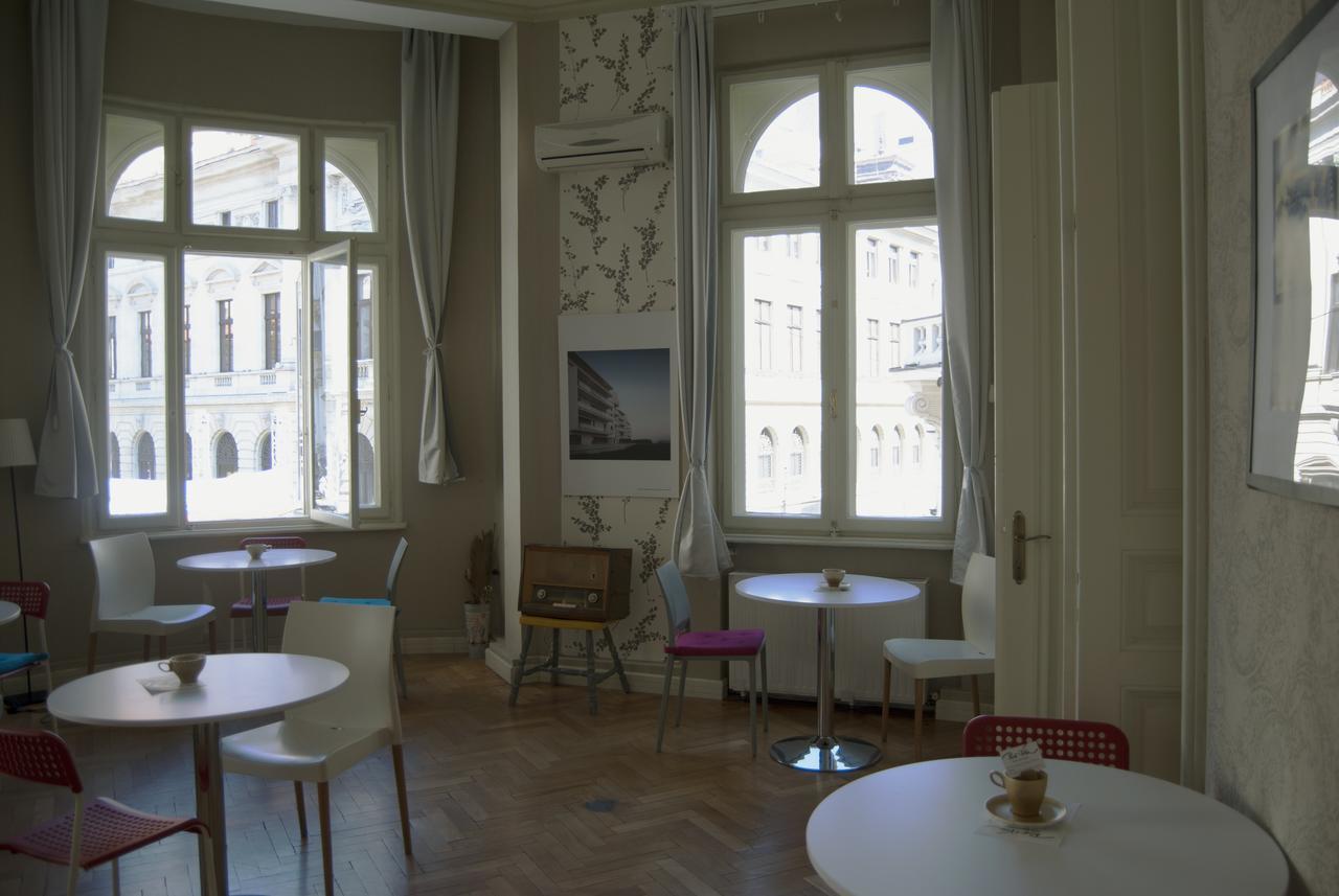 Little Bucharest Old Town Hostel Екстериор снимка